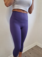 Load image into Gallery viewer, Velocity Purple Leggings
