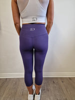 Load image into Gallery viewer, Velocity Purple Leggings
